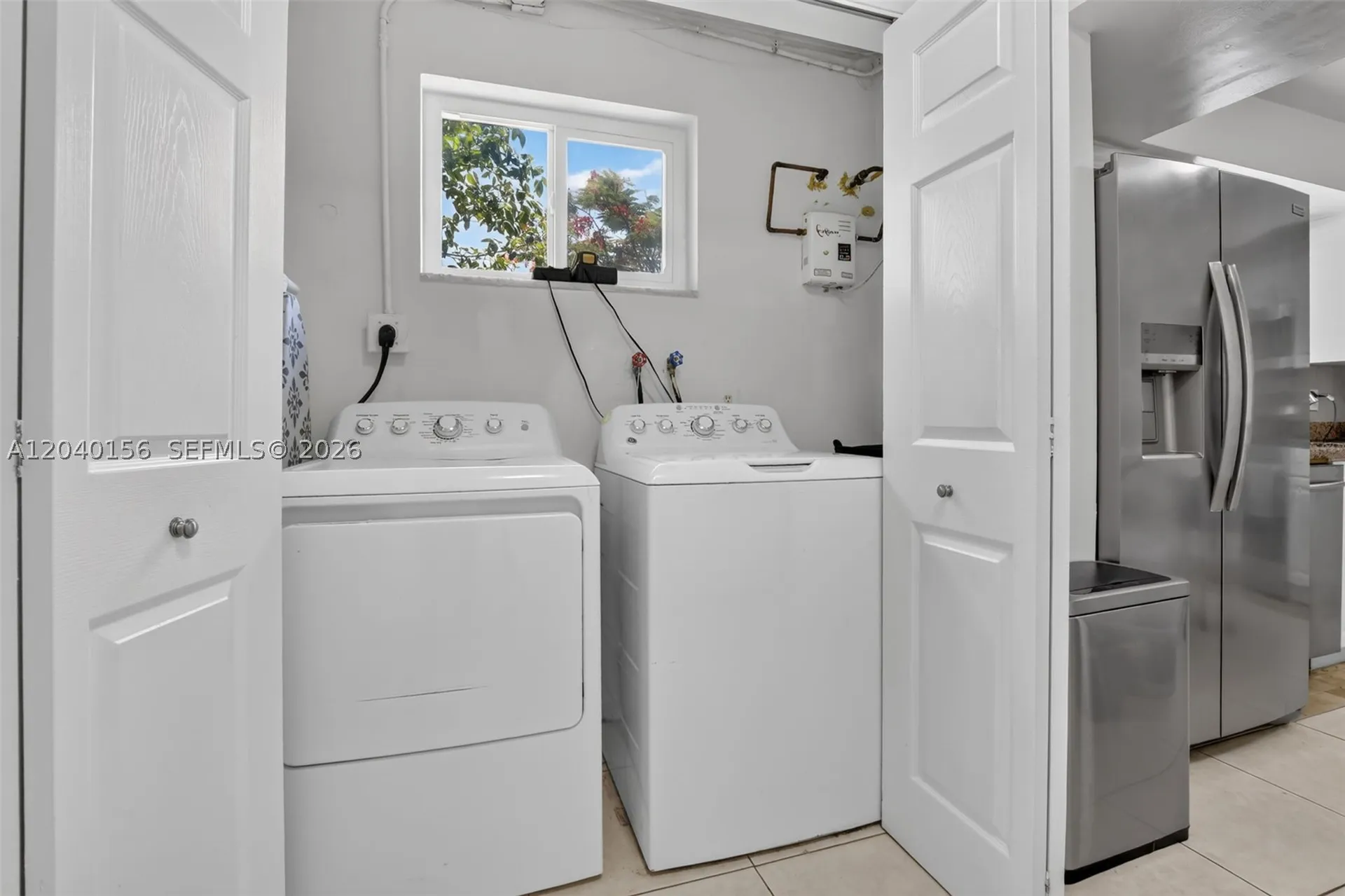 2220 N 40th Avenue Hollywood FL 33021