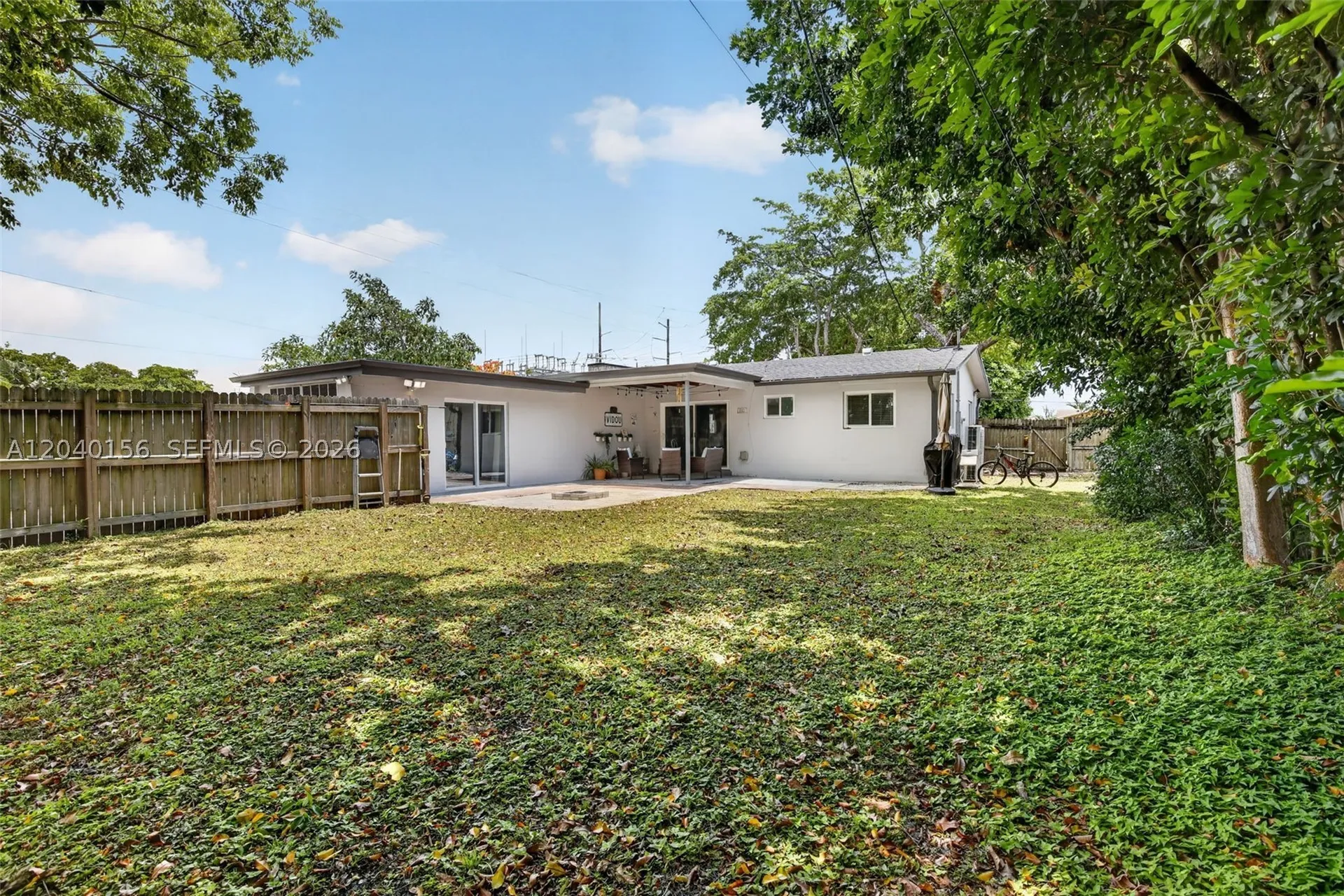 2220 N 40th Avenue Hollywood FL 33021