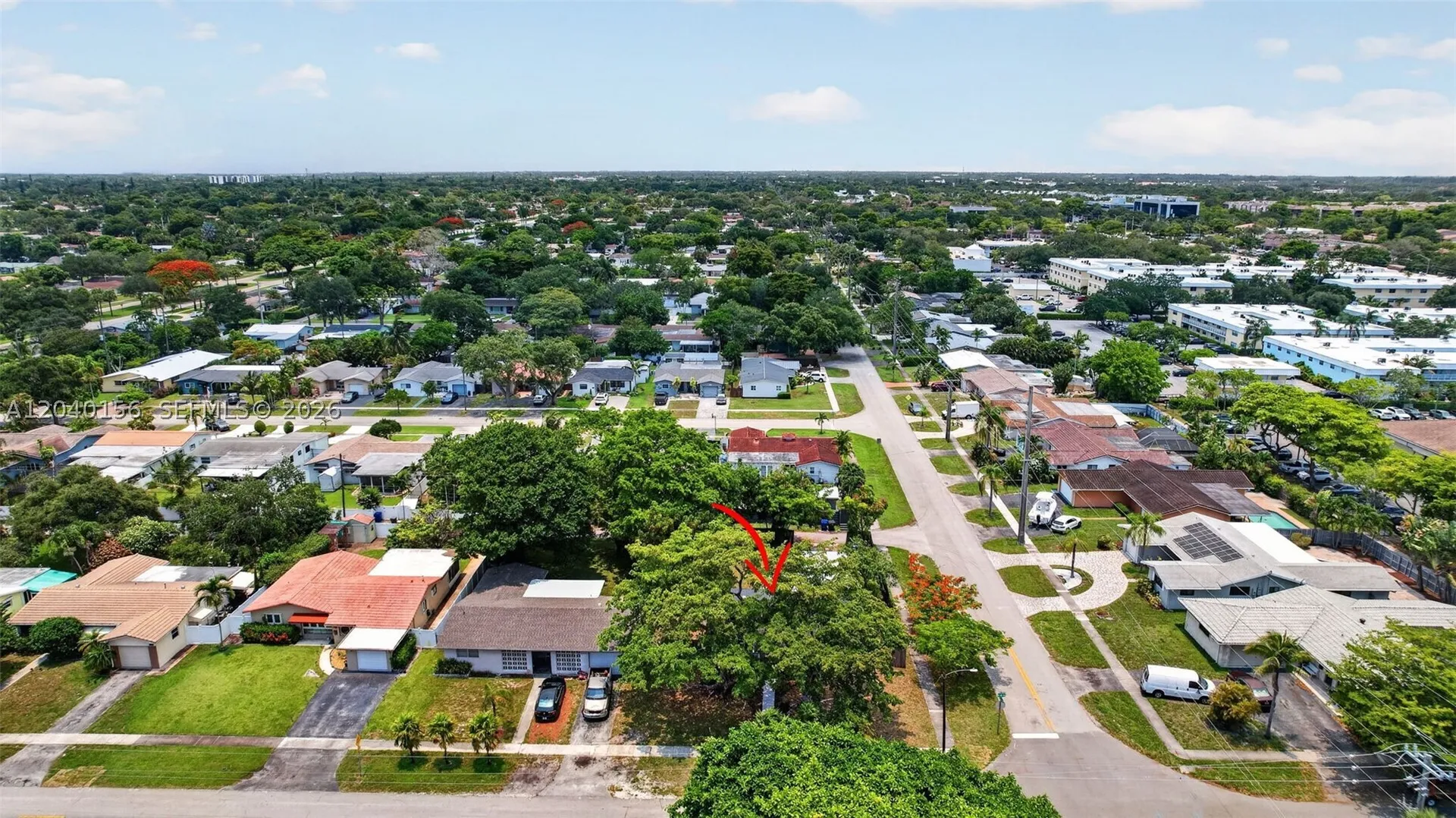 2220 N 40th Avenue Hollywood FL 33021