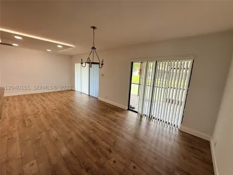 9717 N New River Canal Road Plantation FL 33324