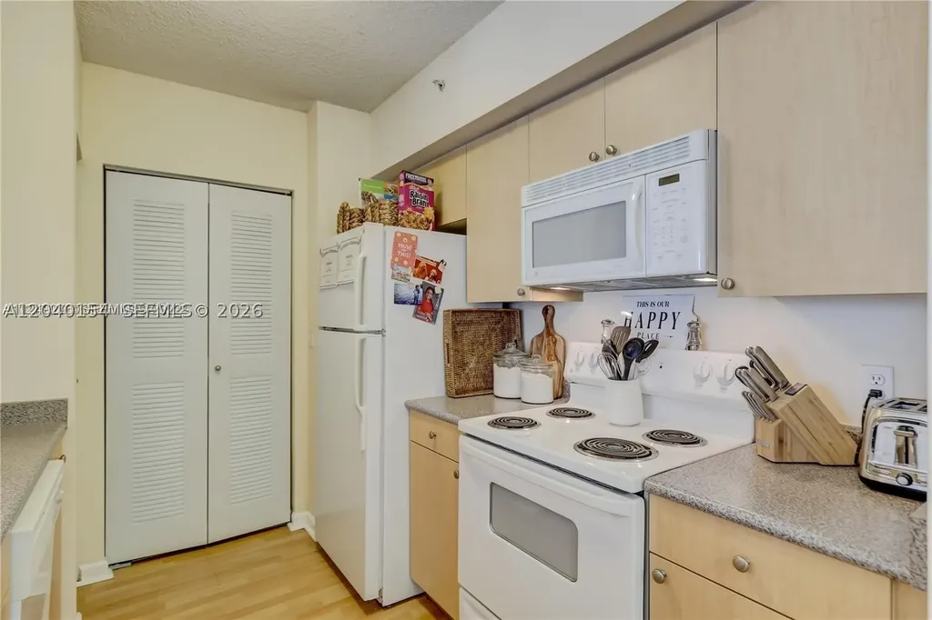 1919 Van Buren Street Hollywood FL 33020