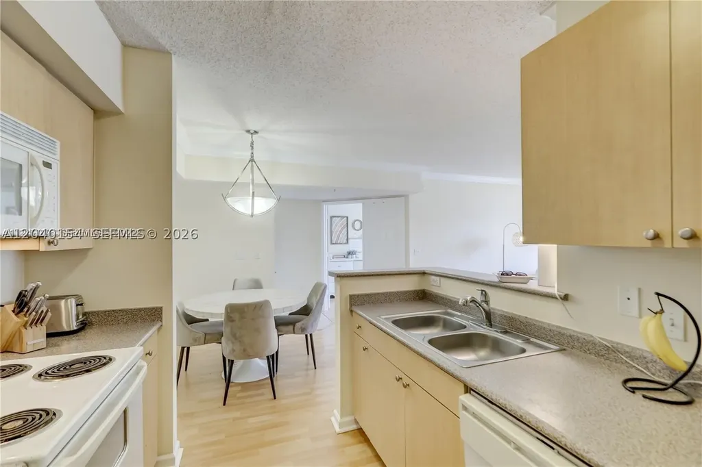 1919 Van Buren Street Hollywood FL 33020