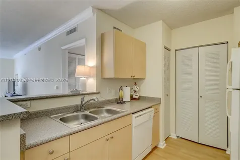 1919 Van Buren Street Hollywood FL 33020