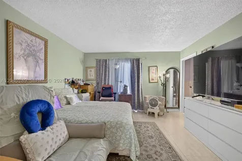 8415 SW 107th Avenue Miami FL 33173