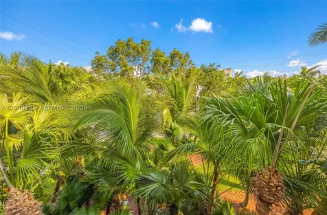 2775 NE 187th Street Aventura FL 33180