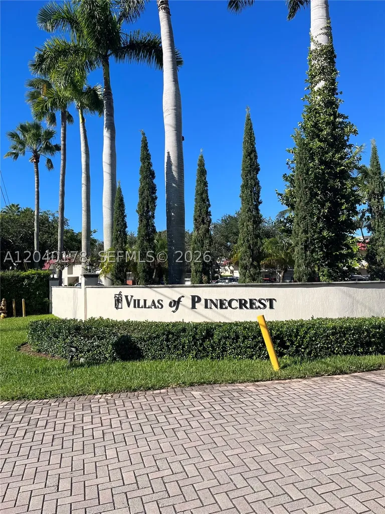 8650 SW 67th Avenue Pinecrest FL 33156