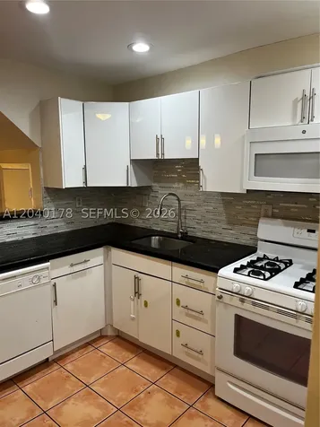 8650 SW 67th Avenue Pinecrest FL 33156