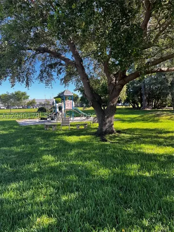 8650 SW 67th Avenue Pinecrest FL 33156