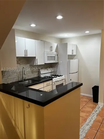 8650 SW 67th Avenue Pinecrest FL 33156