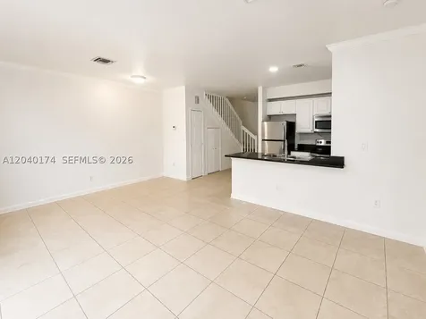 31 SE 3 Hallandale Beach FL 33009