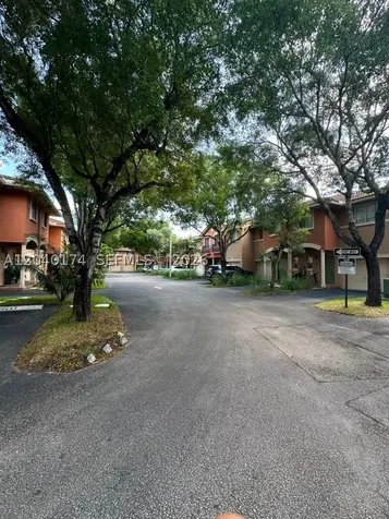 31 SE 3 Hallandale Beach FL 33009