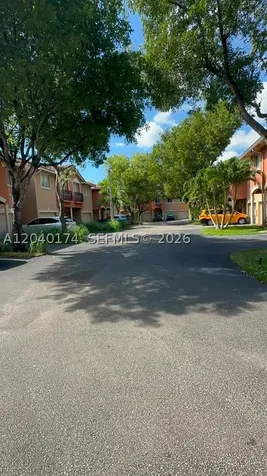 31 SE 3 Hallandale Beach FL 33009