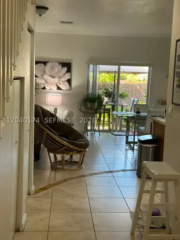 31 SE 3 Hallandale Beach FL 33009