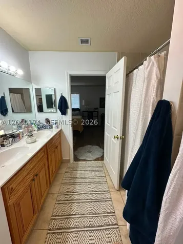 31 SE 3 Hallandale Beach FL 33009