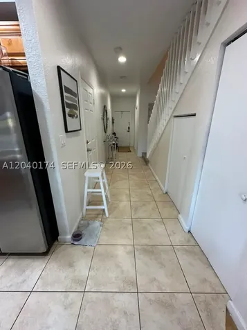 31 SE 3 Hallandale Beach FL 33009