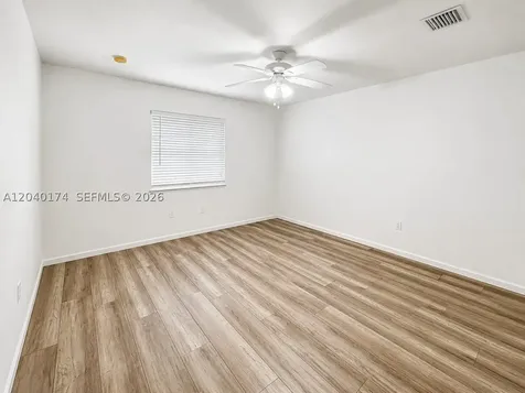 31 SE 3 Hallandale Beach FL 33009