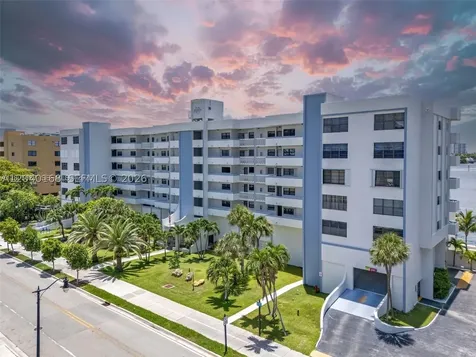 17900 N Bay Road Sunny Isles Beach FL 33160