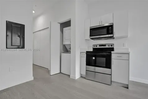 1567 NW 1st Street Miami FL 33125