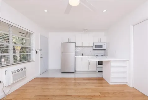 345 Michigan Avenue Miami Beach FL 33139