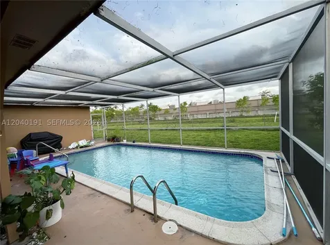 8330 NW 20th Court Sunrise FL 33322