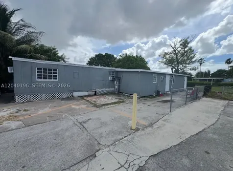 1013 SW 128th Avenue Miami FL 33184