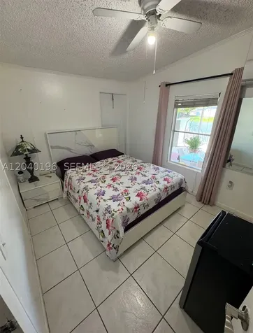 1013 SW 128th Avenue Miami FL 33184