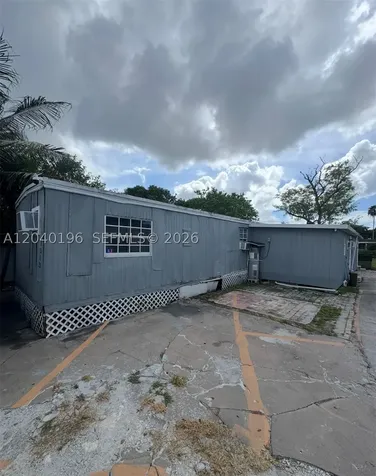 1013 SW 128th Avenue Miami FL 33184