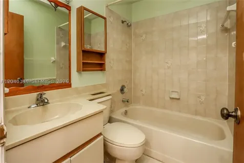 2500 SW 113th Court Miami FL 33165