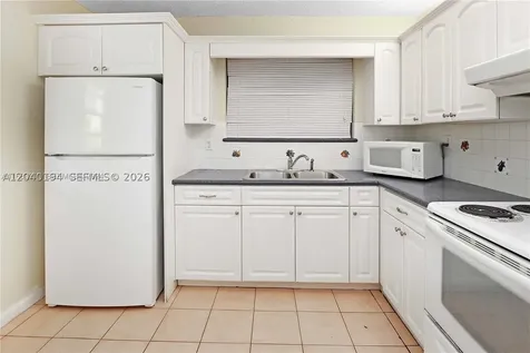 2500 SW 113th Court Miami FL 33165