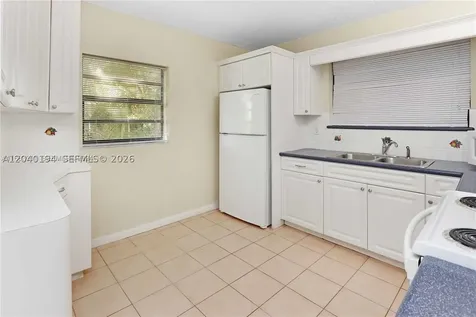 2500 SW 113th Court Miami FL 33165
