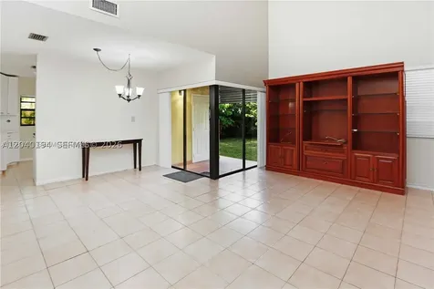 2500 SW 113th Court Miami FL 33165