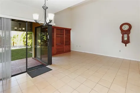 2500 SW 113th Court Miami FL 33165