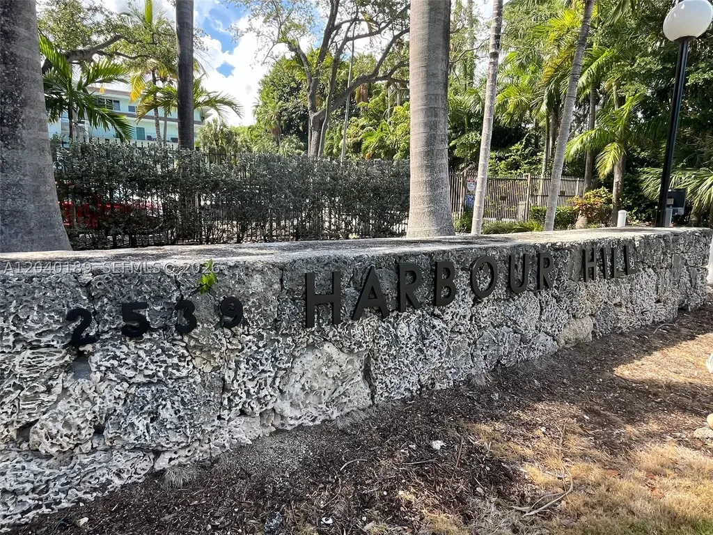 2539 S Bayshore Drive Miami FL 33133