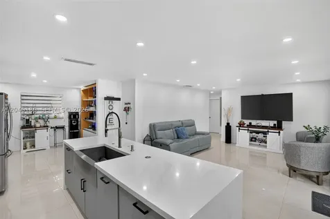 9535 SW 42nd Street Miami FL 33165
