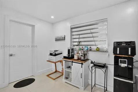 9535 SW 42nd Street Miami FL 33165