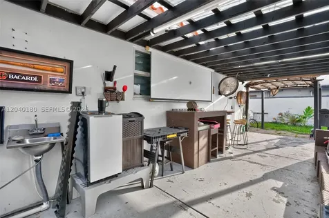 9535 SW 42nd Street Miami FL 33165