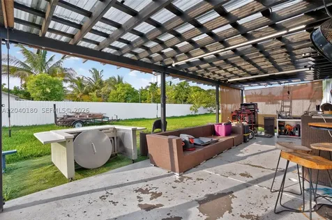 9535 SW 42nd Street Miami FL 33165