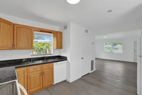 2804 SW 16 Street Fort Lauderdale FL 33312