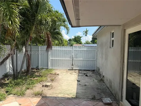 1800 Jamaica Drive Miramar FL 33023