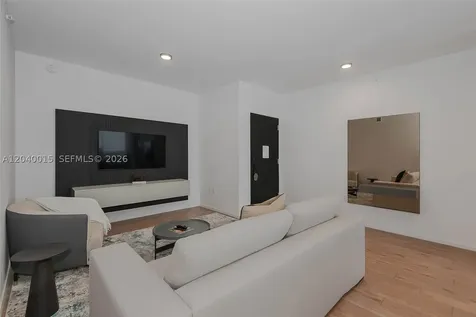 398 NE 5th Street Miami FL 33132