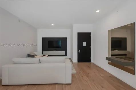 398 NE 5th Street Miami FL 33132