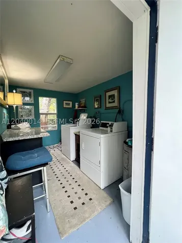590 NW 40th Court Oakland Park FL 33309