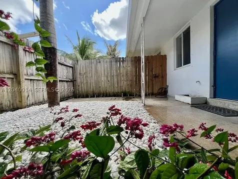 590 NW 40th Court Oakland Park FL 33309