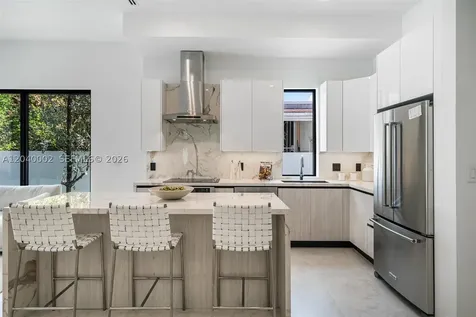 2939 SW 21st Street Miami FL 33145