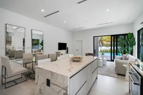 2939 SW 21st Street Miami FL 33145