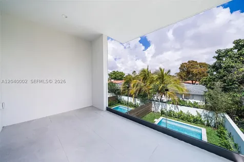 2939 SW 21st Street Miami FL 33145