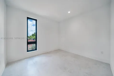 2939 SW 21st Street Miami FL 33145