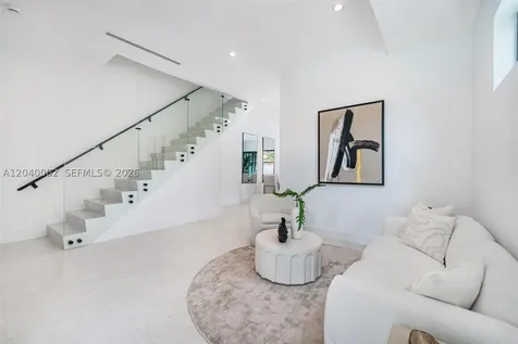 2939 SW 21st Street Miami FL 33145