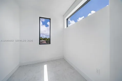 2939 SW 21st Street Miami FL 33145