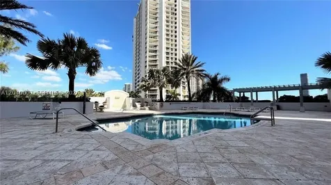 19400 Turnberry Way Aventura FL 33180